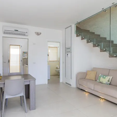 Residenza Cormorani 2 * Гольфо-Аранчи